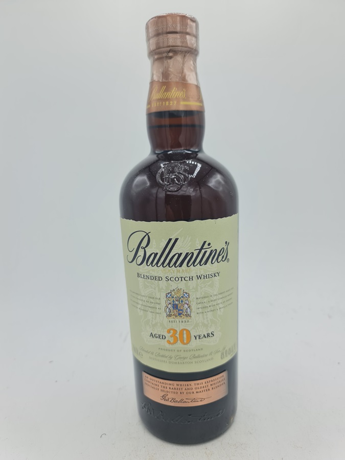 Ballantines Blended Scotch Whsiky 30 Years old 40% alc by vol 700ml NV