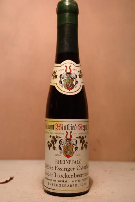 Weingut Winfried Frey & Söhne - Essinger Osterberg Ruländer Trockenbeerenauslese 1985 375ml