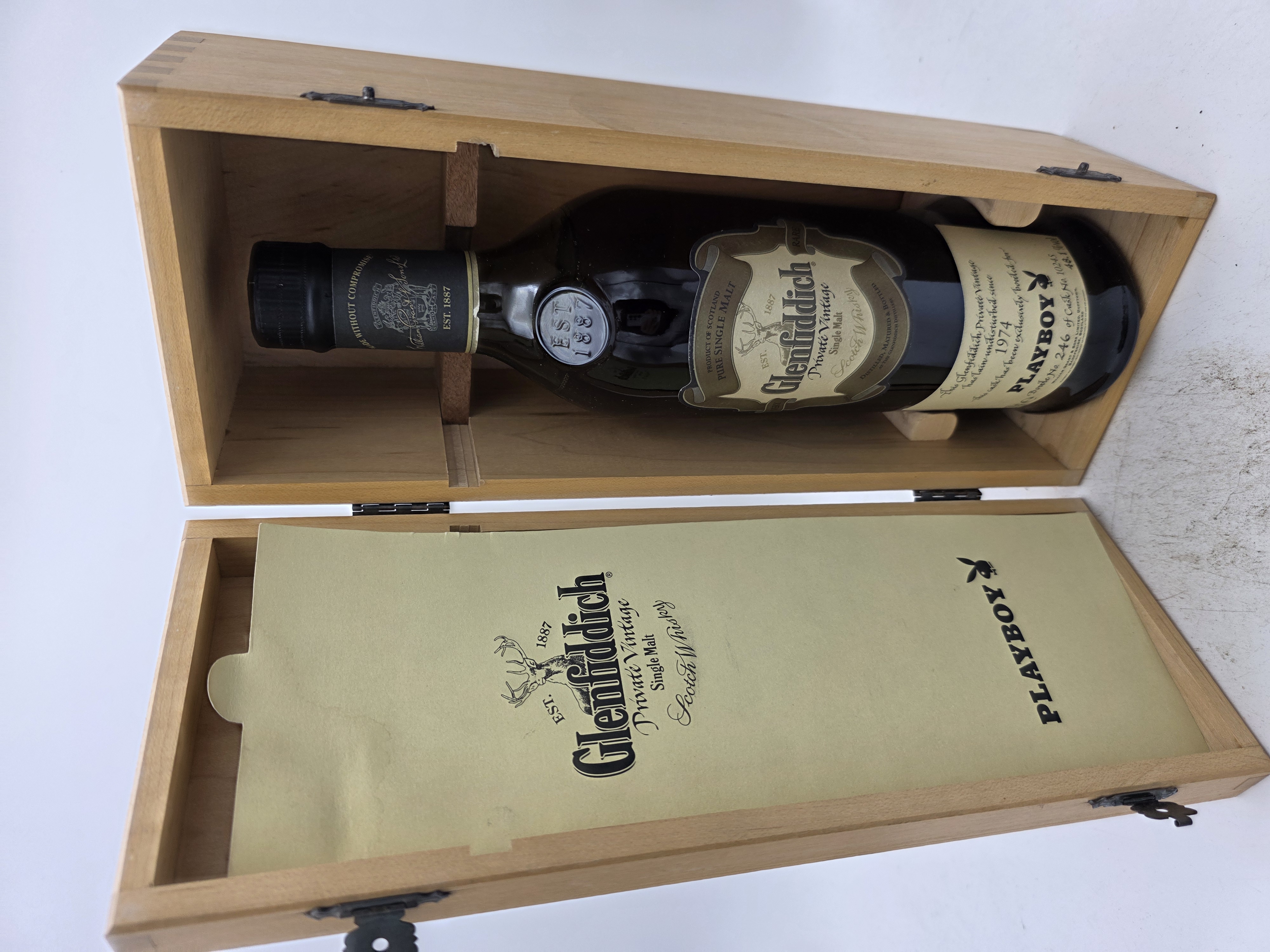 Glenfiddich 1974 31 Year Old Pure Single Malt Scotch Whisky bottled 2005 Playboy Selection cask 10245 48,1% alc. by vol bt N°246 in OWC
