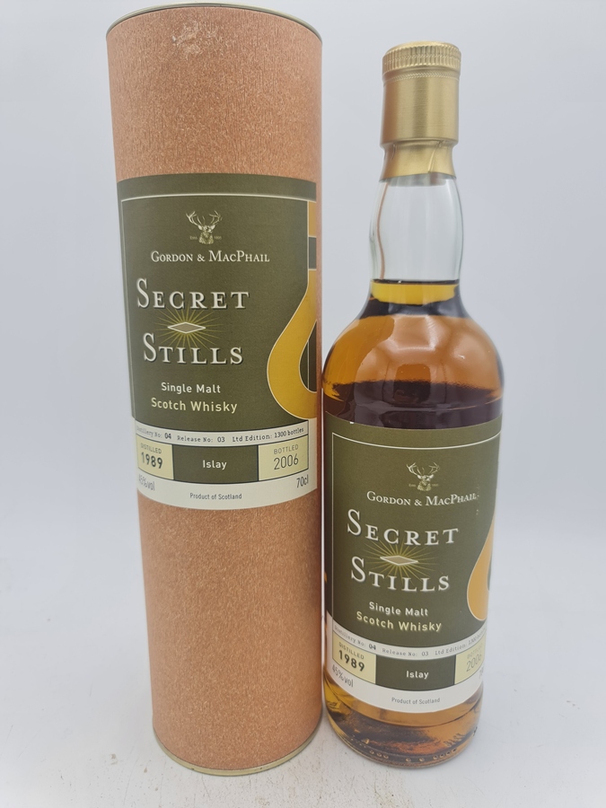 Bowmore 1989 17 Years Old bottled 2006 Gordon MacPhail Secret Stills 4.3 45% alc by vol. 700ml with OC