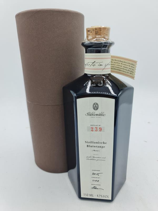 Stählemühle Christoph Keller - Sizilianische Blutorange Geist 'Moro' Jahrgang 2015 Destillat N°239 Flasche N°1160 350ml 42% alc by vol in Verpackung