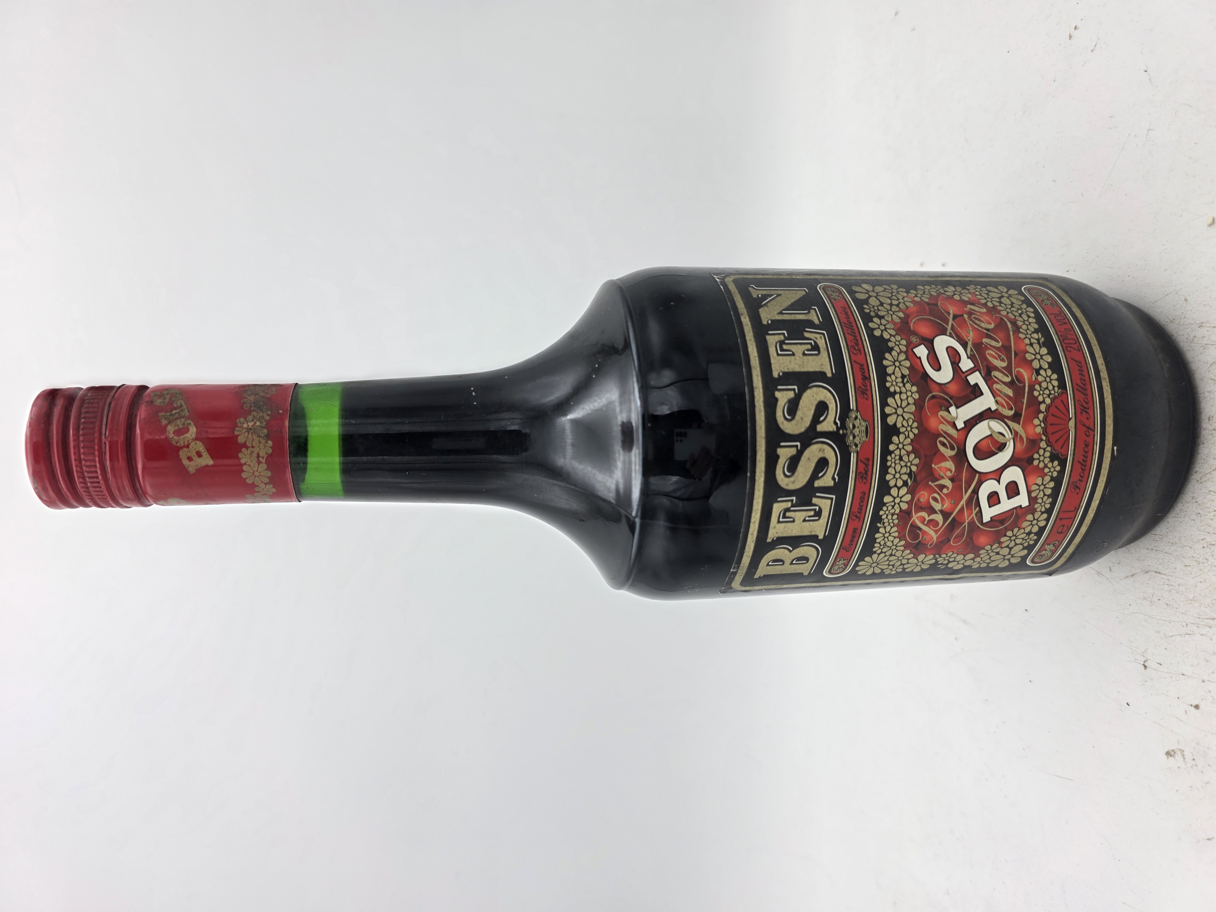Bessen Genever Bols The Netherlands 20% alc by vol. NV 'release from the 1960´s'