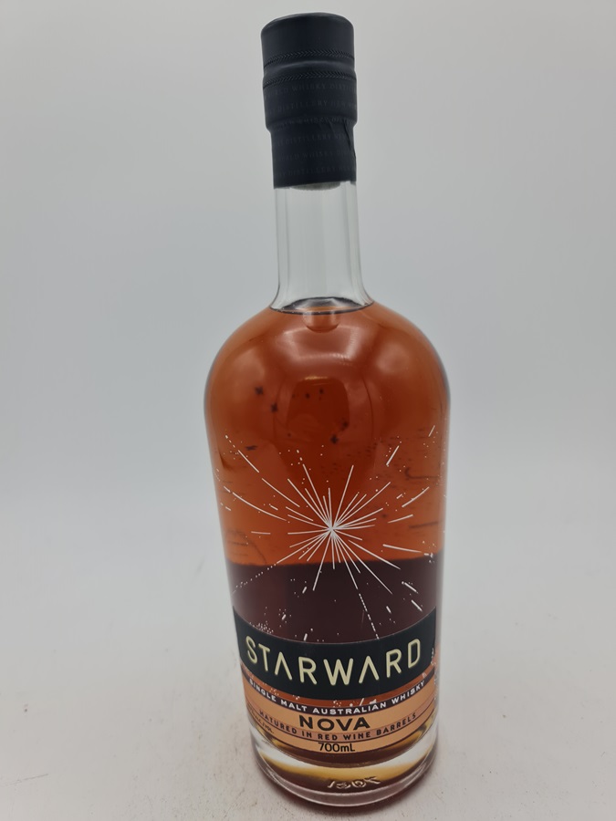 Starward Nova Single Malt Australian Whisky matured in Red Wine Barrels 41,0% alc by vol 700ml