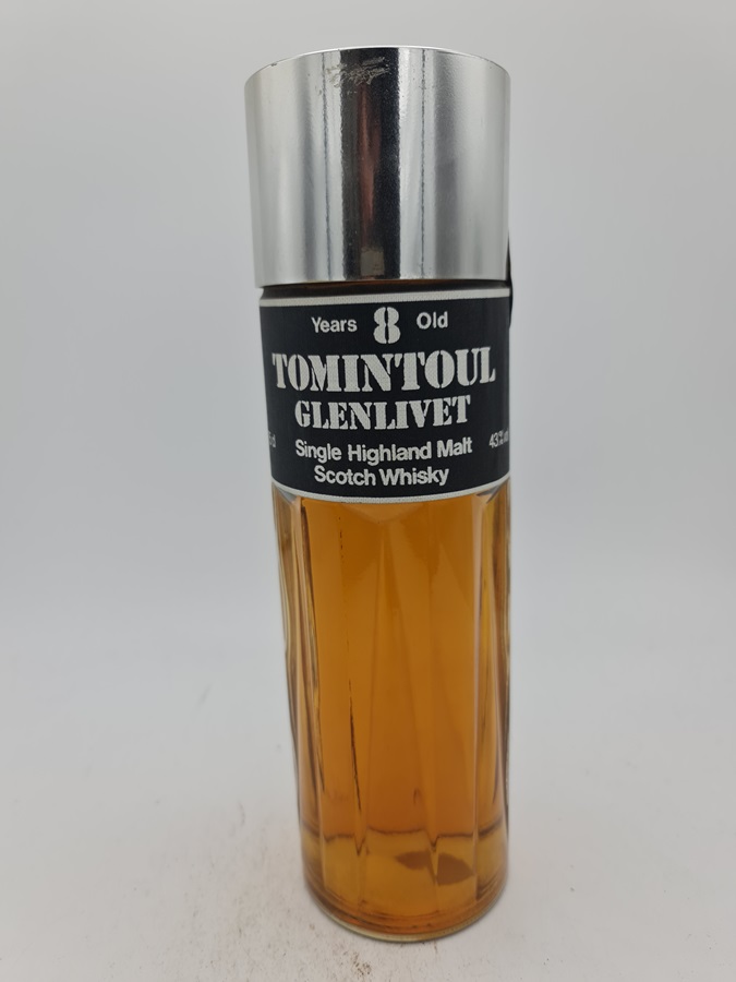 Tomintoul Glenlivet 8 Years Old Single Highland Scotch Whisky bottled in the 1980´s Silver screw cap 43,0% alc by vol