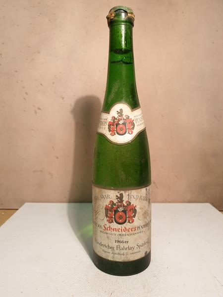 Weingut Heinrich Jos. Schneiders - Pündericher Fahrlay Riesling Spätlese naturrein 1966