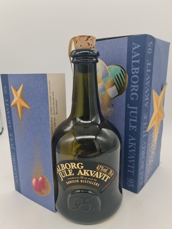 Aalborg Jule Akvavit Jahrgang 1995 0,7l  47% by vol. alc. Sonderabfüllung incl. Geschenkpackung