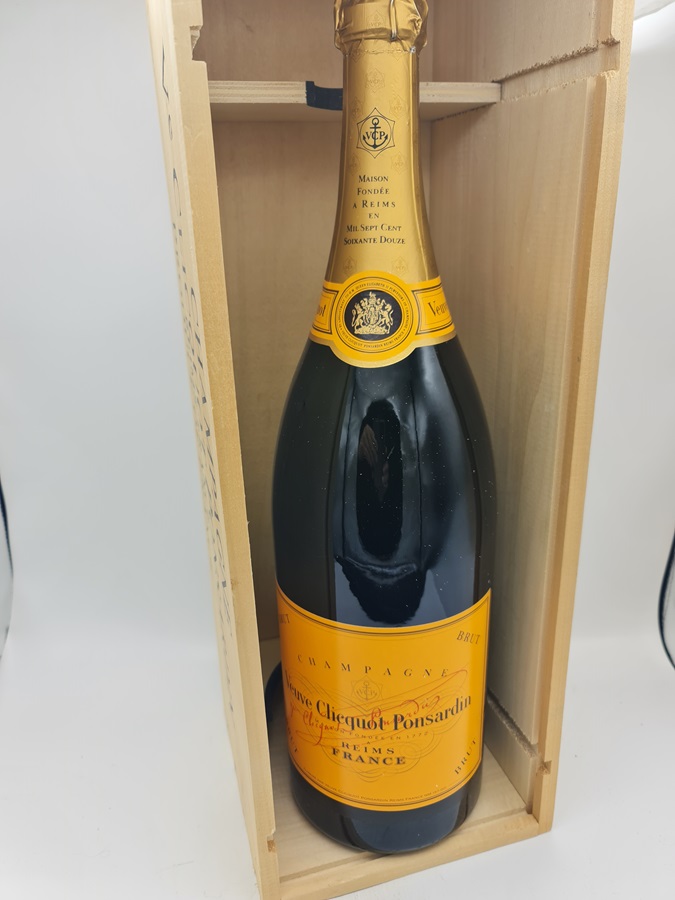 Veuve Cliquot-Ponsardin Brut NV JEROBOAM 3000ml