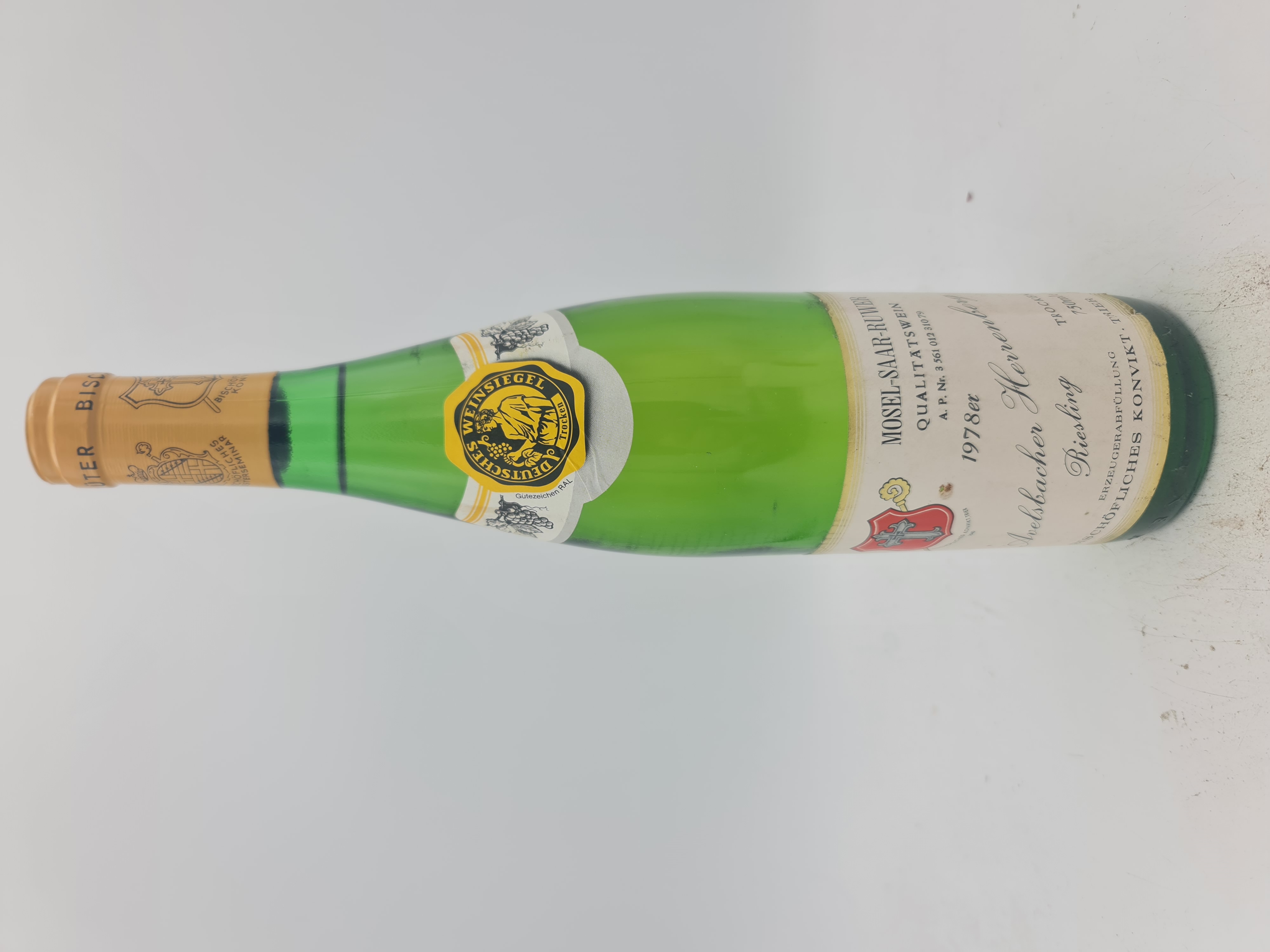 Bischöfliches Konvikt - Avelsbacker Herrenberger Riesling trocken dry 1978
