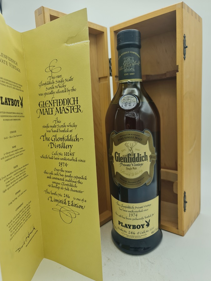 Glenfiddich 1974 31 Year Old Pure Single Malt Scotch Whisky bottled 2005 Playboy Selection cask 10245 48,1% alc. by vol bt N°284 in OWC