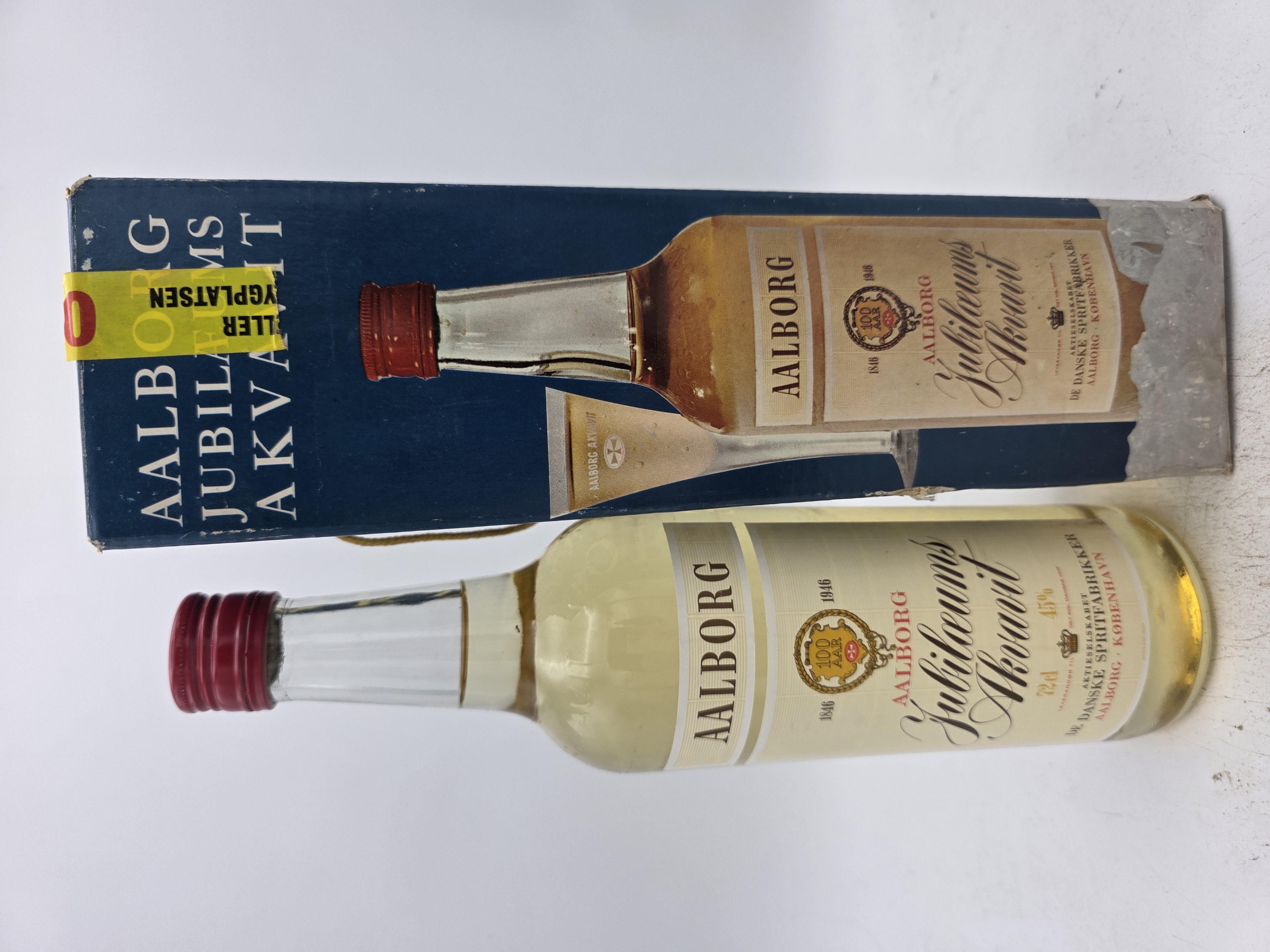 Aalborg Jubiläums Akvavit Jahrgang 1846 - 1946 0,72l 45% by vol. alc. Sonderabfüllung incl. Geschenkpackung