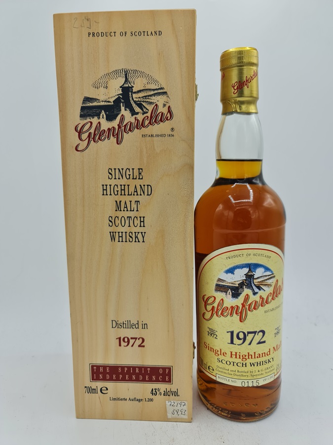 Glenfarclas 1972 24 Years old bottled 1997 Highland Single Malt Scotch Whisky Spirit of Independence 43,0% alc by vol. 70cl