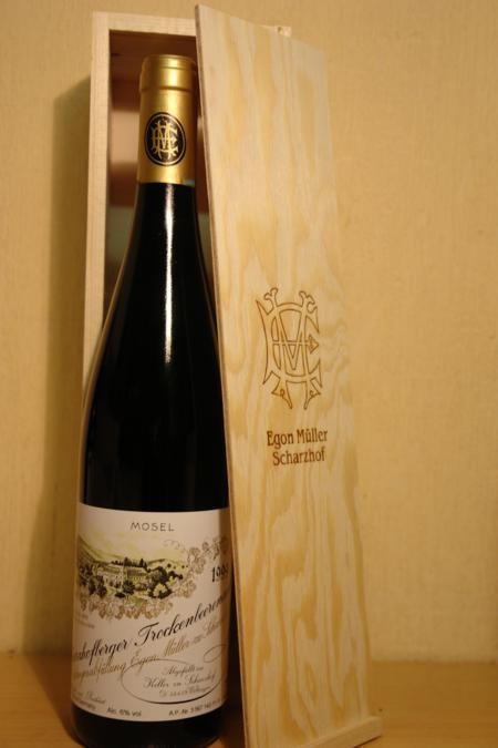 Egon Müller zu Scharzhof - Scharzhofberger Riesling Trockenbeerenauslese Goldkapsel Versteigerungswein 1999 OWC
