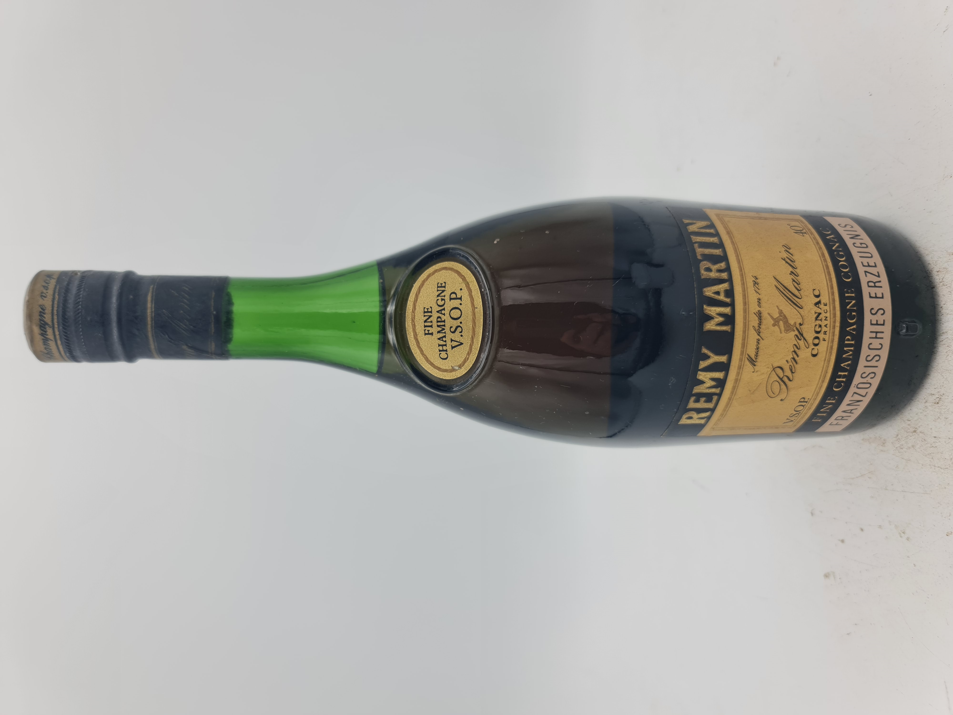 Rémy Martin Cognac Fine Champagne V.S.O.P.40% alc by vol 70cl 'Old release from the 1980´s' 