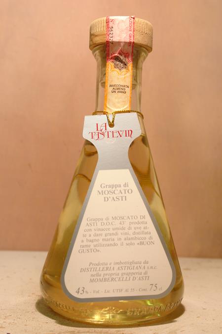Grappa di Moscato d'Asti Distilleria Astigiana 43% by vol alc. 75cl NV