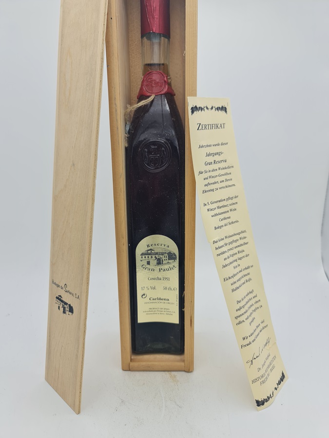 Bodegas Martinez Gutierrez Almonacid de la Sierra (Zaragoza) Carinena Gran Reserva 1951 500ml 17% alc. by Vvol mit Holzkiste