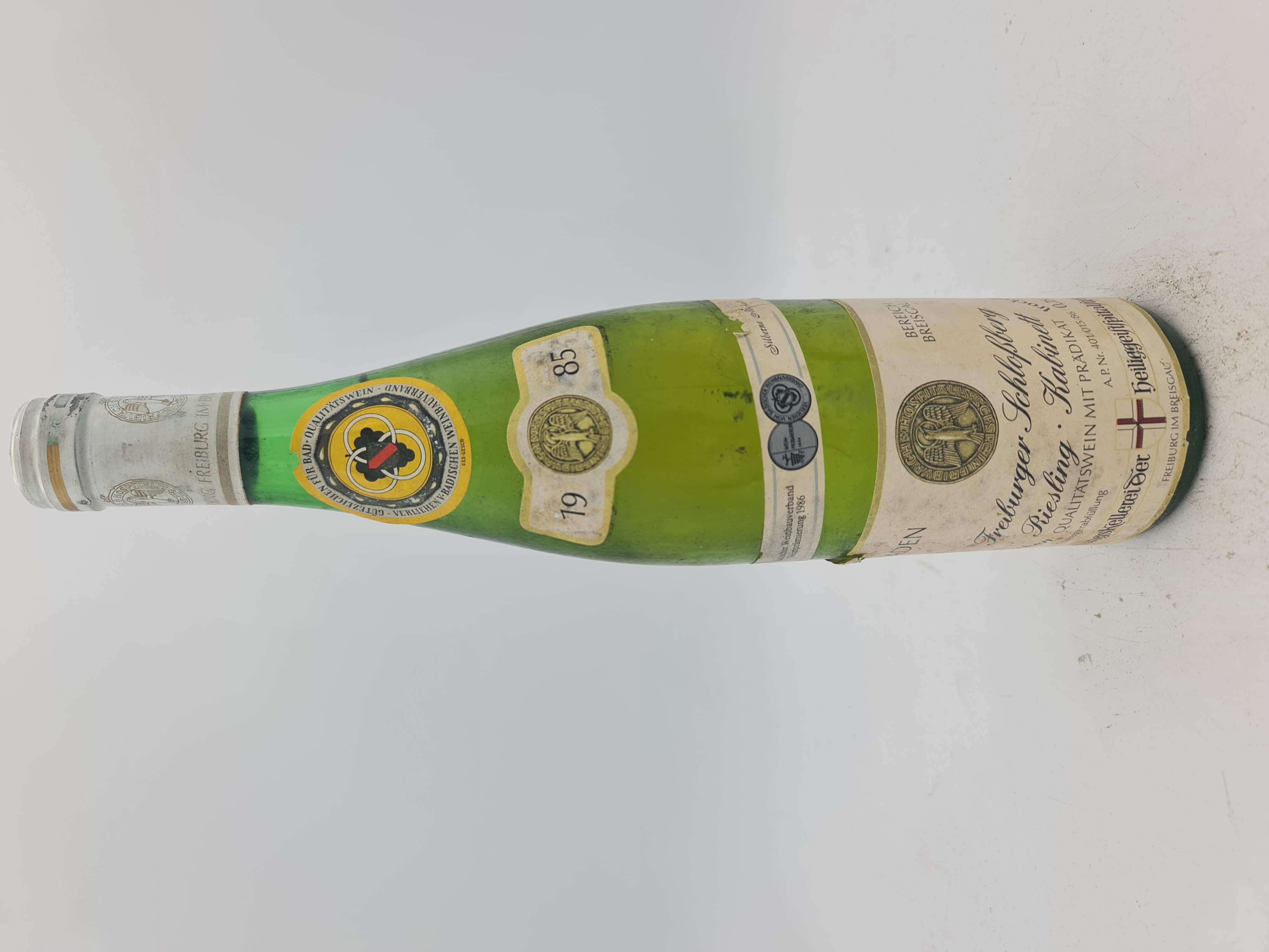 Stiftungskellerei der Heiliggeistspitalstiftung - Freiburger Schloßberg Riesling kabinett trocken dry 1985