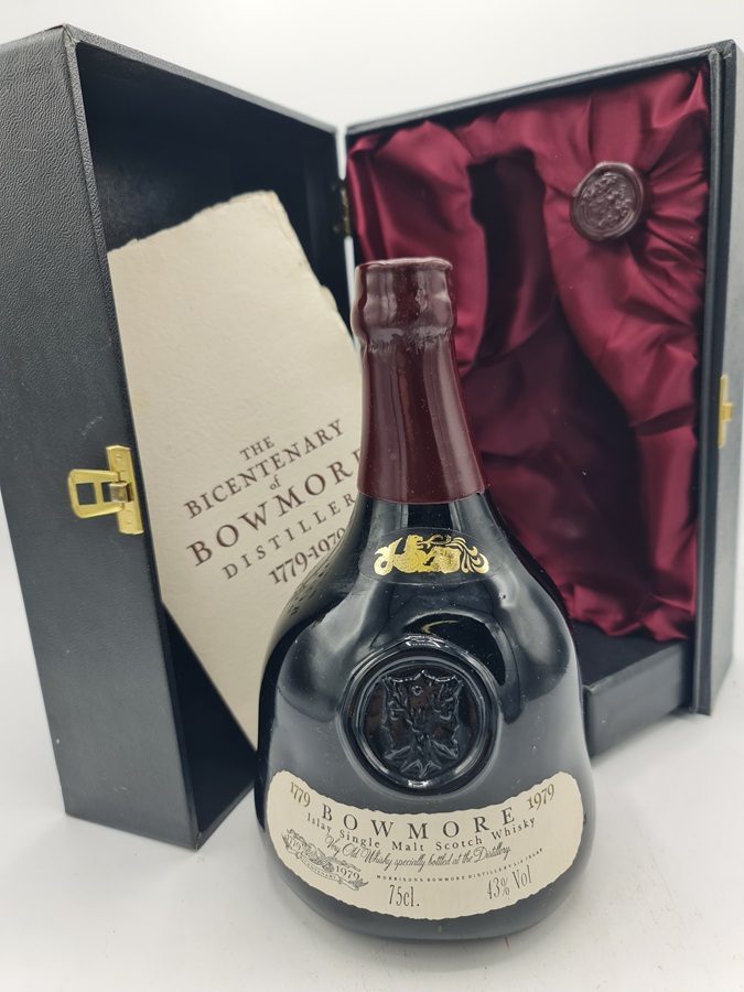 Bowmore Bicentenary 1779-1979 - Islay Single Malt Whisky bottled 1979 43% alc by vol. 75cl OC