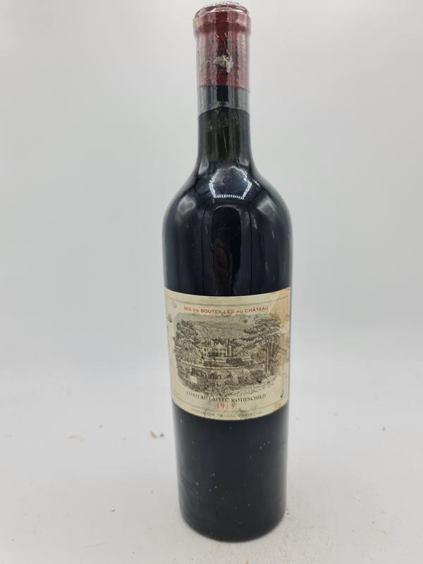 Château Lafite Rothschild 1918 'rebouche fait en 1978'