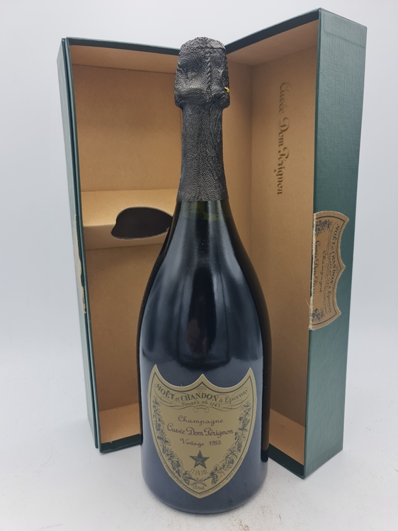 Moét et Chandon Cuveé Dom Perignon 1983 with OC