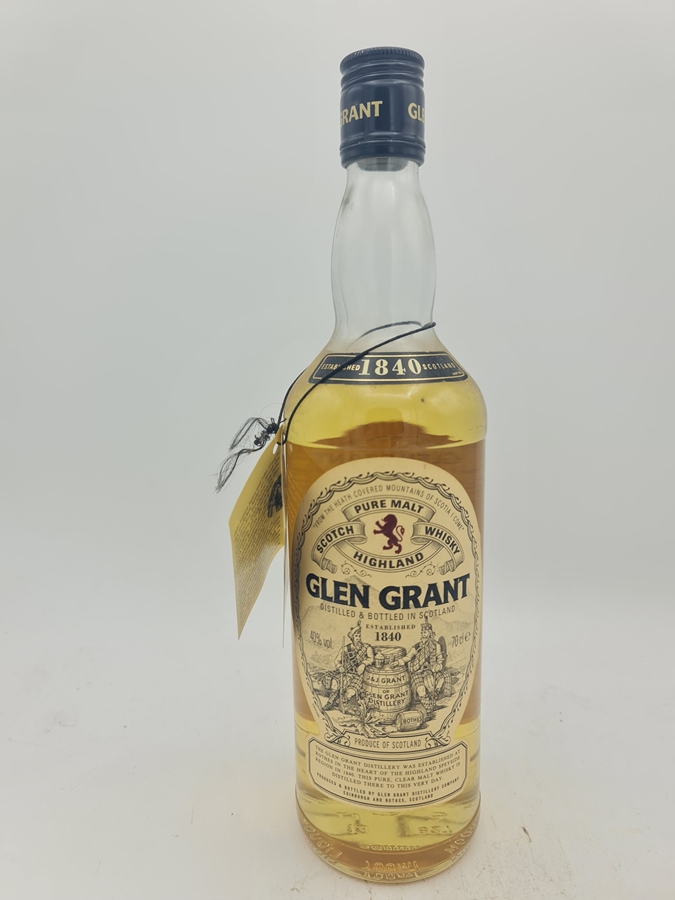 Glen Grant Pure Malt Scotch Highland Whisky Old Label Originalabfüllung 40% alv by vol. 700ml 