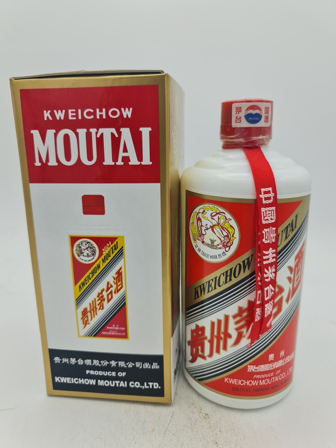Kweichow Moutai 2001 Feitian China 53% alc by vol 500ml with OC Kweichow Moutai 2001 Feitian China 53% alc by vol 500ml with OC