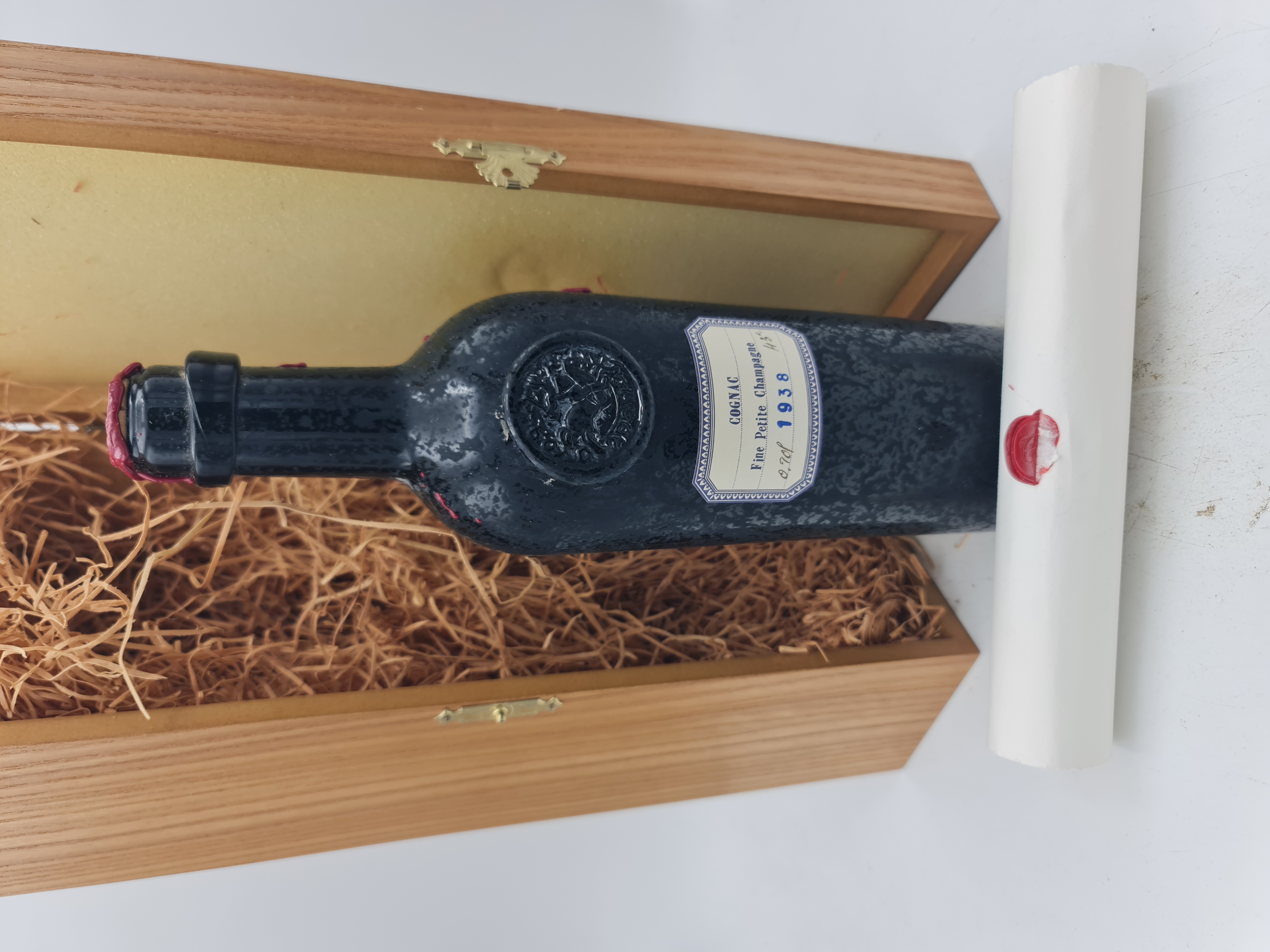 Lheraud - Cru Fine Petit Champagne Cognac hors d'âge 1938 700ml 43% alc. by vol with OC and certificate bt N°299