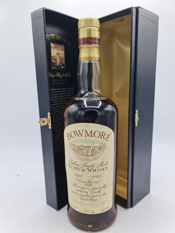 Bowmore 1968 - Islay Single Malt 25 year old Whisky distilled 1968 43% alc by vol. 75cl OC