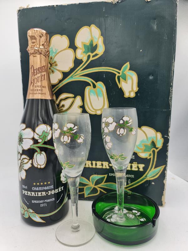 Perrier-Jouet - Cuvée Belle Epoque 1971 OC with 2 glasses and 1 Ashtray