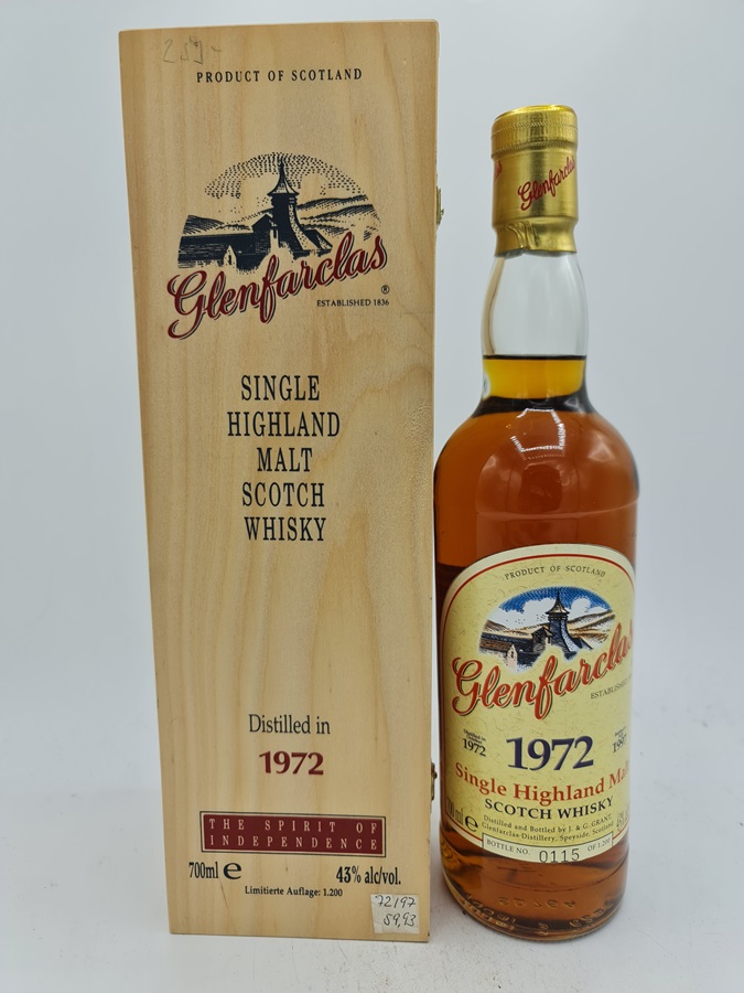 Glenfarclas 1972 24 Years old bottled 1997 Highland Single Malt Scotch Whisky Spirit of Independence 43,0% alc by vol. 70cl