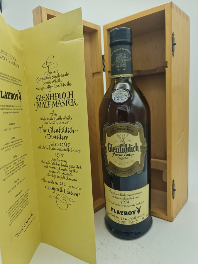 Glenfiddich 1974 31 Year Old Pure Single Malt Scotch Whisky bottled 2005 Playboy Selection cask 10245 48,1% alc. by vol bt N284 in OWC