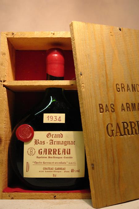 Chteau Garreau - Grand Bas-Armagnac 1934 40% vol. alc. 70cl in Holzkiste
