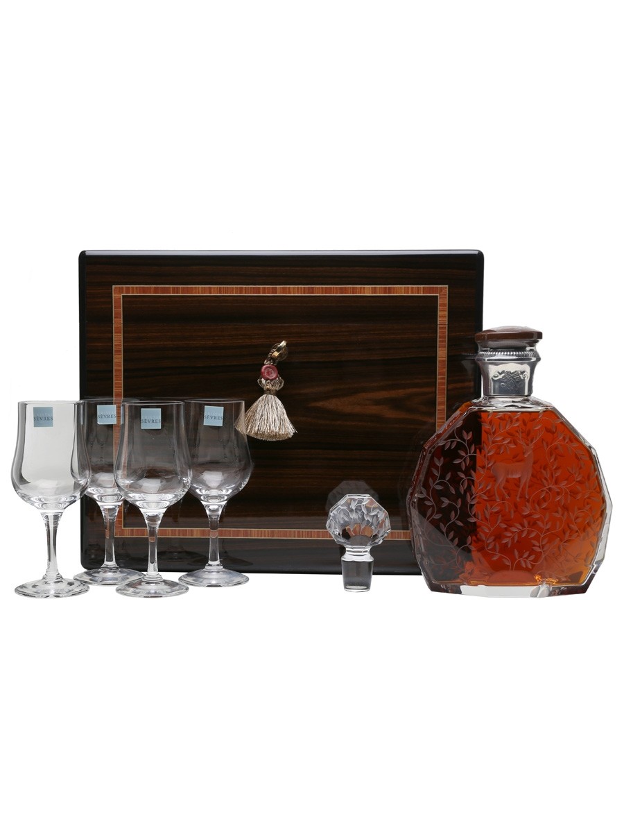 Hine Triomphe Cognac - Talent De Thomas Hine Crystal 750ml with Humidor and 4 glasses 40% alc by vol. NV
